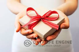 Оригинальный подарок: как удивить и порадовать близких